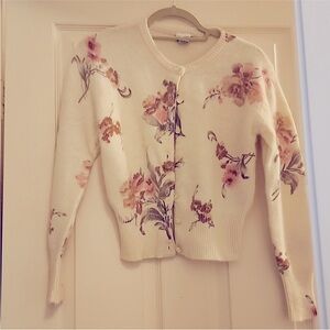 Pink dainty floral sweater
